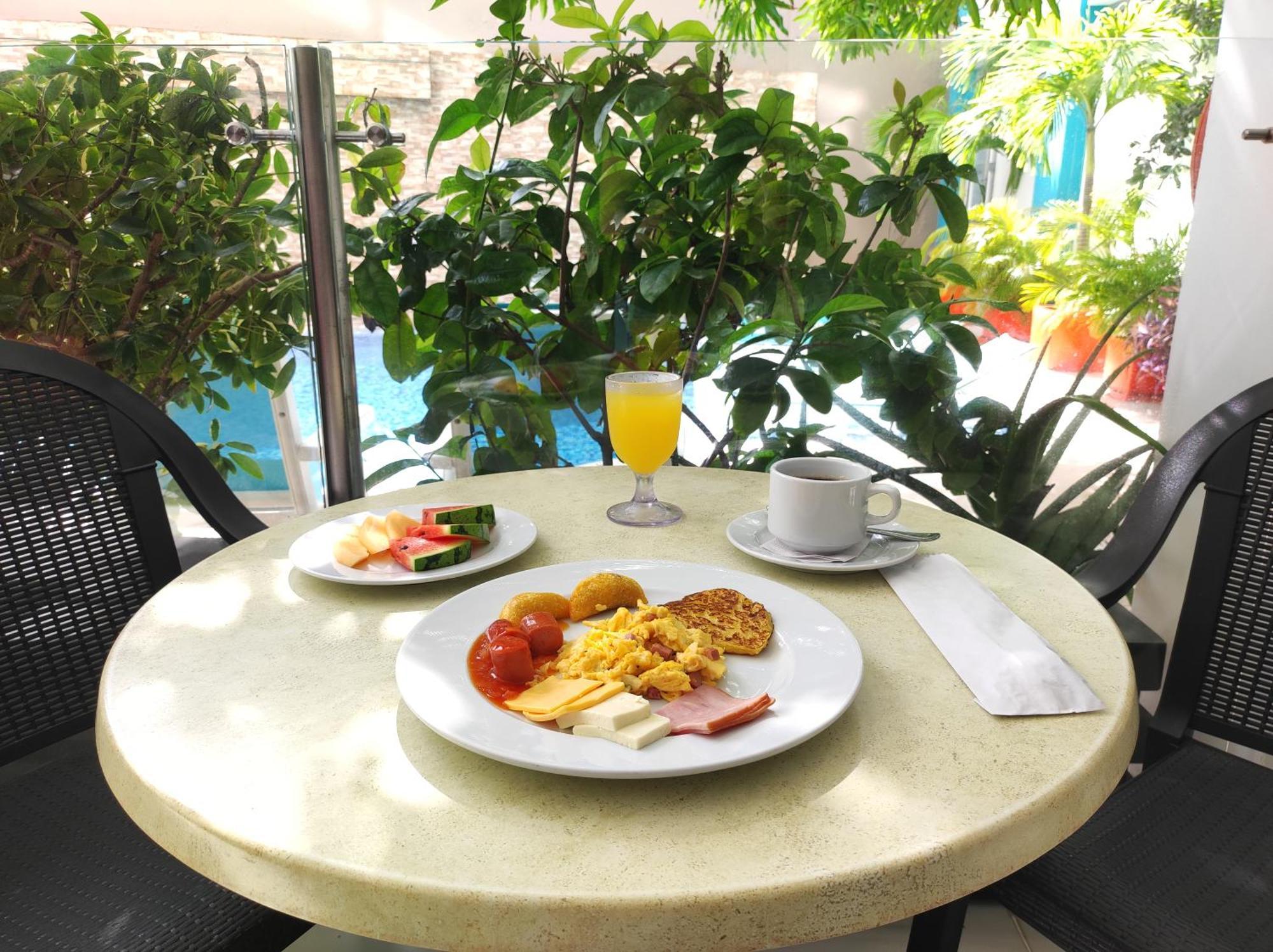 Portobelo Plaza De Las Americas Hotel San Andrés Buitenkant foto